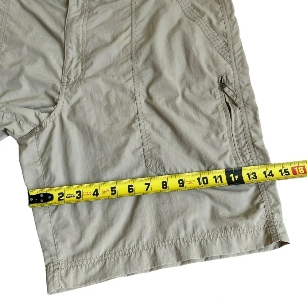 Chaps Flat Front Nylon Safari Shorts Zip Cargo Pockets Built-in Belt Tan Sz 42
